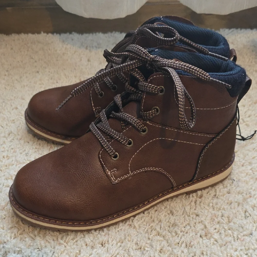 Falls Creek Dark Brown Boys Lace-Up Boots Size 5